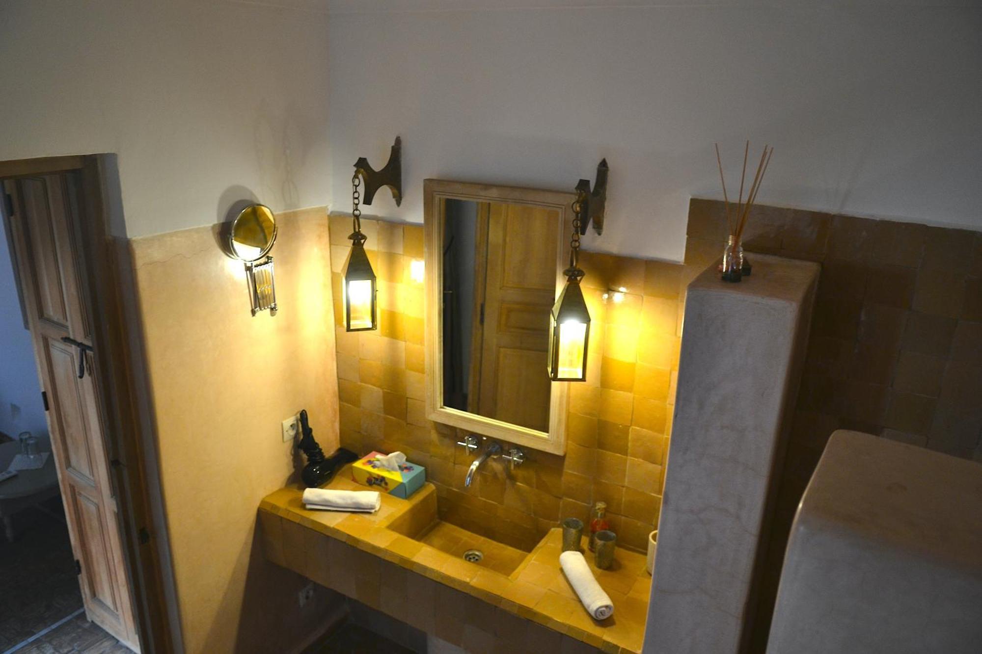 Riad See Moon And Spa Marrakesh Exterior photo